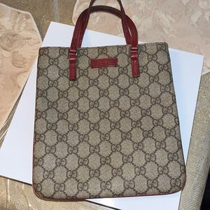 Gucci little handbag